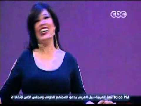 بالفيديو وصلة رقص لـ«فيفى عبده» مع «أبلة فاهيتا» 