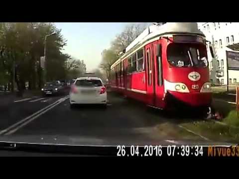 بالفيديو العناية الإلهية تنقذ سيدة بولندية من الموت المحقق