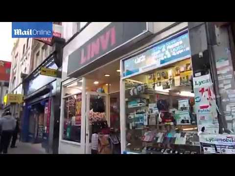 لص يسطو على متجر للمجوهرات بدراجة نارية