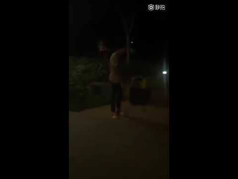 صيني يحبس امرأة في حقيبة سفر بعد اغتصابها