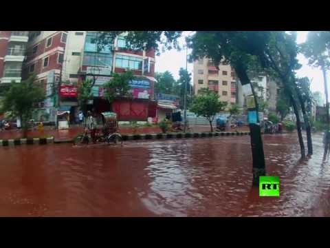 بالفيديو  شوارع مدينة في بنغلاديش تغرق في أنهار من الدماء