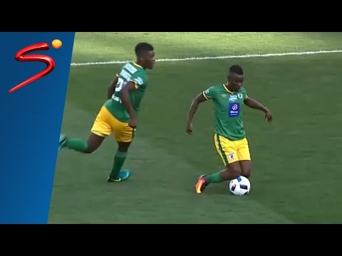 بالفيديو الكارت الأصفر عقوبة الاستعراض بالكرة في جنوب إفريقيا