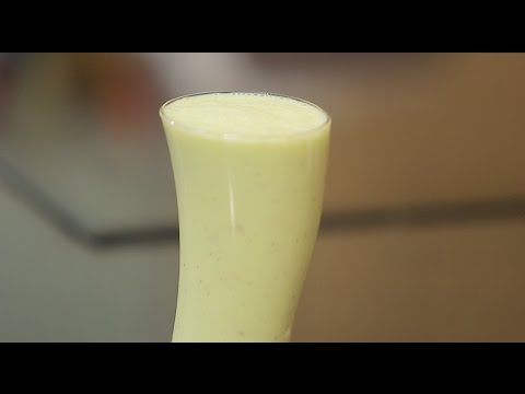 شاهد طريقة إعداد سموذي تفاح
