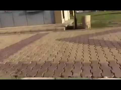 شاهد بقعة ماء تُصدر صوتًا وتُخرج دخانًا تثير قلقًا في السعودية