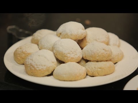 بالفيديو طريقة إعداد الكحك في شكل مميز وشهي