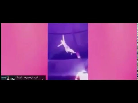 بالفيديو لاعبة سيرك تفلت من يد زميلها في مشهد صادم