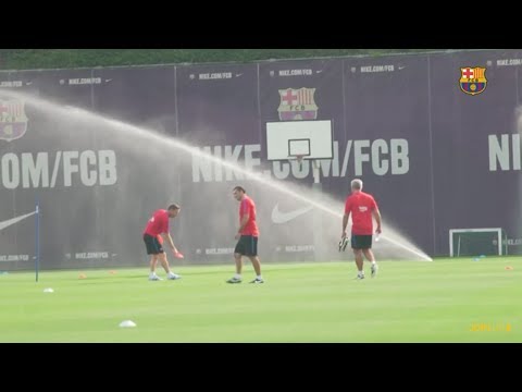 شاهد أول حصة تدريبية لبرشلونة مع المدرب الجديد