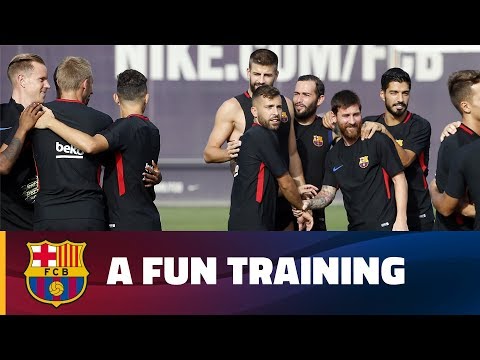 شاهد تمرين فريق برشلونة المضحك استعدادًا لكأس السوبر الإسباني