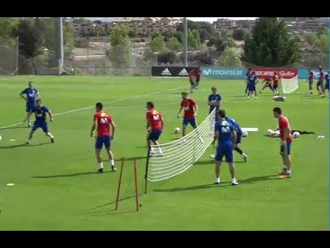 شاهد فريق راموس ضد اسينسيو في تدريبات المنتخب الإسباني