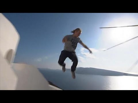 انطلاق بطولة رد بول للقفز والركض الحر