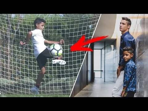 شاهد مهارات أبناء أشهر اللاعبين المحترفين كرة القدم