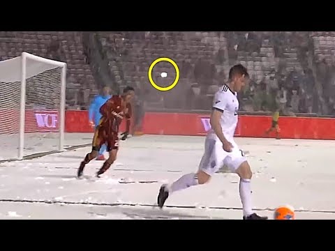 شاهد كوميديا الساحرة المستديرة تخطف الأنظار