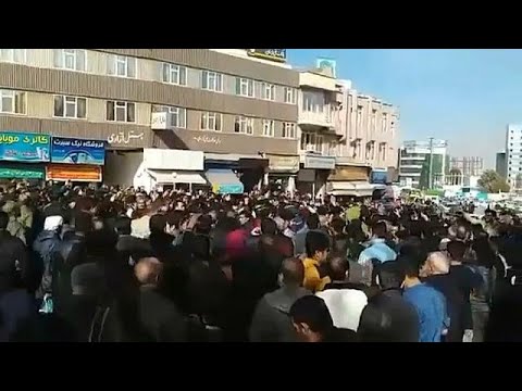 احتجاجات مناهضة للحكومة في إيران لليوم الثاني على التوالي