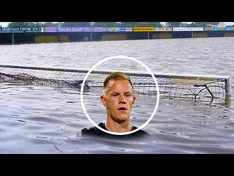 مباريات كرة القدم لعبت في أجواء غير مناسبة