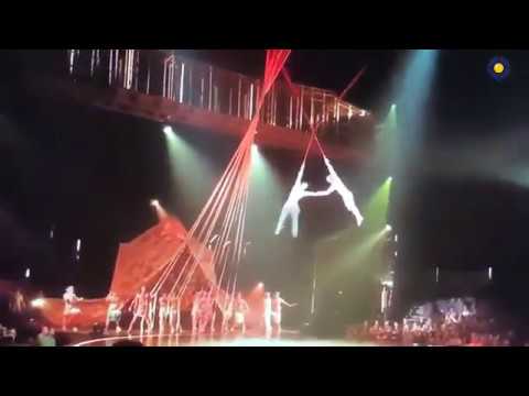 شاهد لحظة وفاة لاعب سيرك بعد سقوطه من ارتفاع شاهق