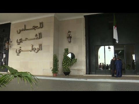 شاهد الأزمة البرلمانية في الجزائر تطال الغرفة العليا