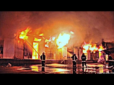 حريق يلتهم 10 مستودعات مواد غذائية في جدة