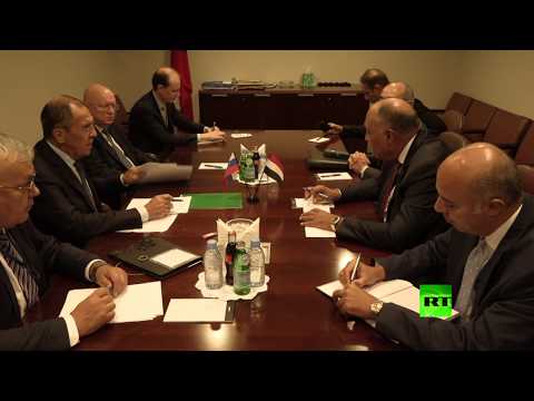 شاهد وزير الخارجية الروسي يلتقي نظيره المصري سامح شكري