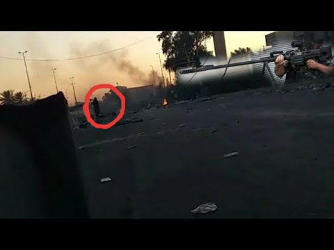 لحظة قنص متظاهر عراقي في مشهد مؤثر