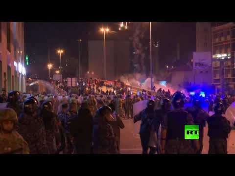 اشتباكات بين أنصار حزب الله والمتظاهرين في بيروت