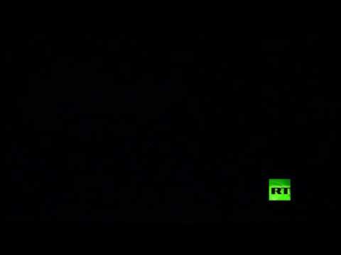 شاهد دفاعات الجيش السوري تتصدى لدفعة صواريخ معادية