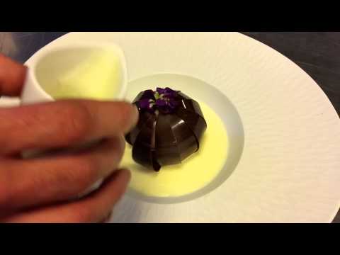 الشيكولاتة السحرية على شكل وردة جميلة