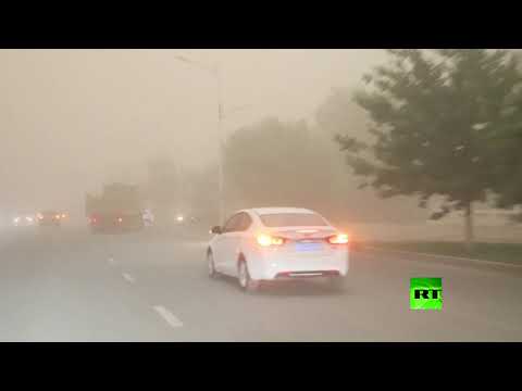 شاهد عاصفة رميلة قوية تجتاح منطقة سنغان الصينية