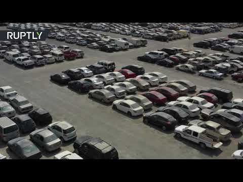 مئات السيارات الفارهة تنتظر ملاكها الجدد في دبي