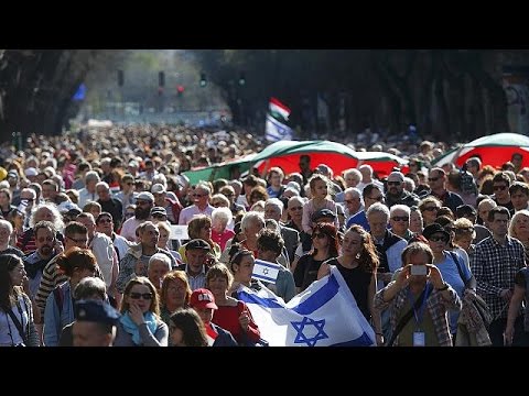 بالفيديو مسيرة الحياة إحياءً لذكرى ضحايا محرقة المجر
