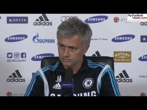 فيديو مورينيو يسخر من استبعاده من جائزة مدرب الشهر