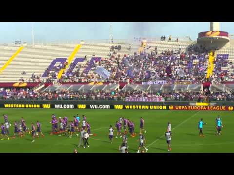 شاهد جماهير الفيولا تشعل تدريبات صلاح ورفاقه