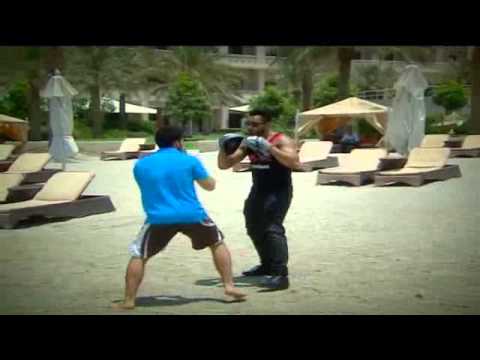 شاهد البحريني حمزة الكوهجي يستعدُّ لبطولة ديزرت فورس