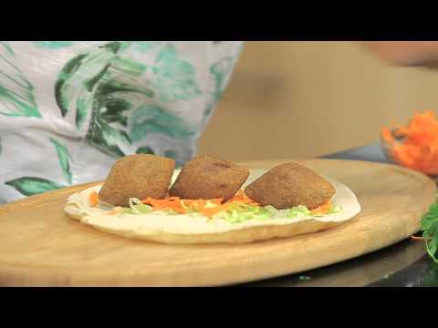 شاهد سندوتش كبيبة مع عصير تمر بحليب جوز الهند