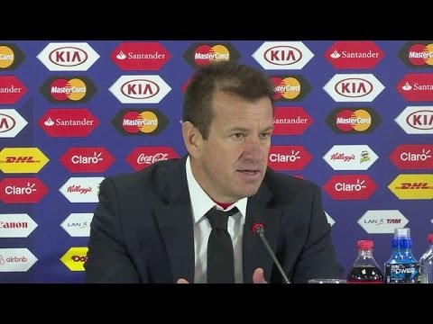 شاهد دونغا يكشف إصابة 15 لاعبًا بعدوى فيروسية