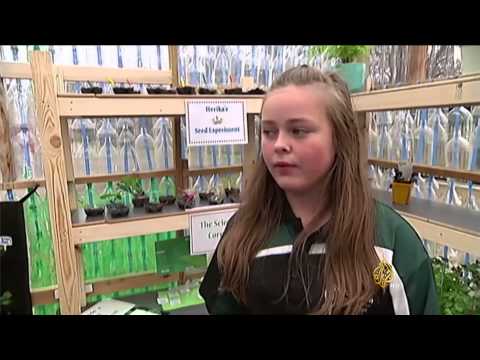 بيت من عبوات بلاستيكية فارغة في أستراليا