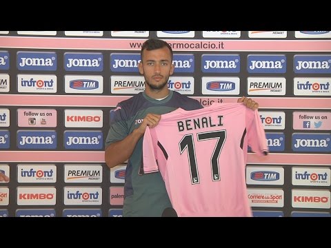 شاهد باليرمو الإيطالي يضم الليبي بن على