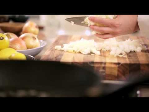 طريقة عمل شوربة القرنبيط بالجبن