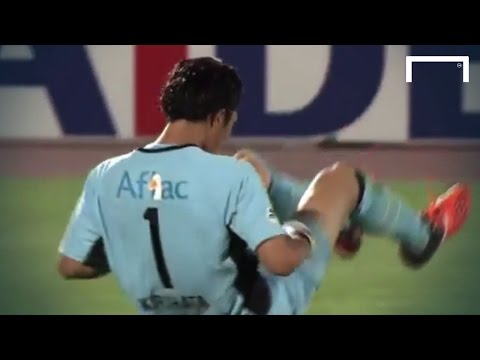 فيديو حارس مرمى ياباني يرتكب خطأ لا يُغتفر