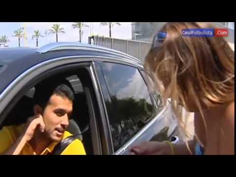 شاهد دموع مشجعة برشلونة تكشف اقتراب رحيل رودريغيز