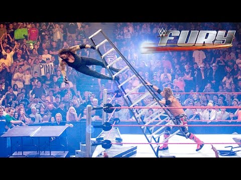 شاهد أقوى 15 سقطة على حلبات المصارعة الحرة