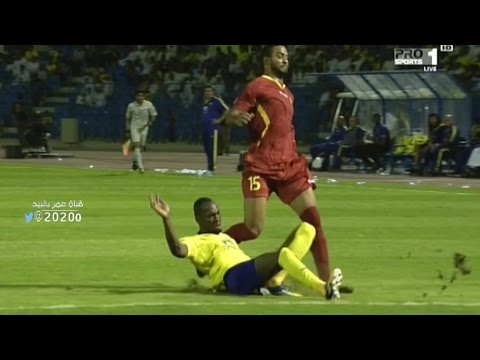 شاهد لحظة اصابه عمر هوساوي في مباراة النصر و القادسية