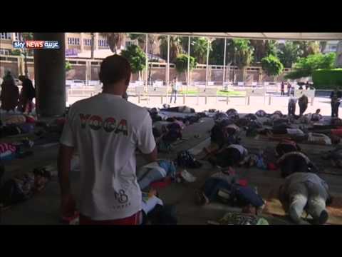 شاهد مصريون يستمتعون بممارسة اليوغا