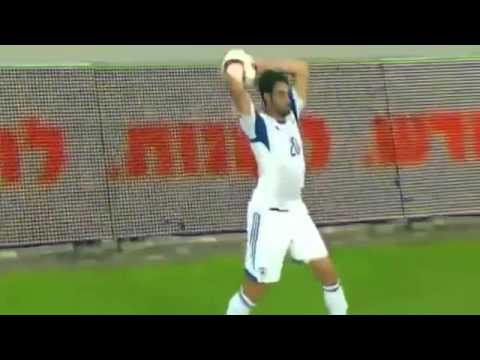 شاهد  حارس تشيلسي حصالة لاعبي مكابي