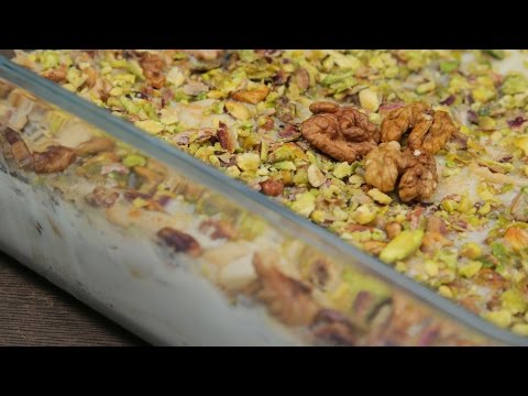 شاهد طريقة  عمل حلويات أم علي بالتوست والمكسرات