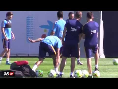 ميسي يهين سواريز في تدريبات برشلونة