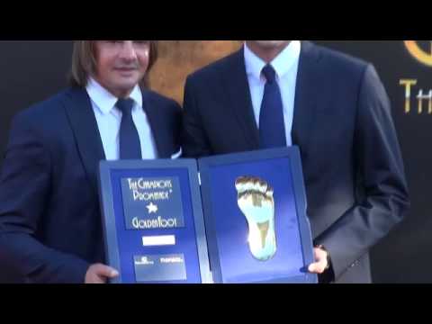 شاهد تتويج إيتو بالقدم الذهبية