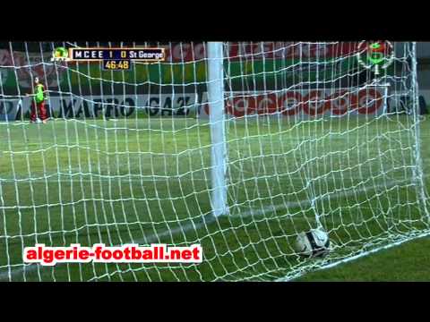 حارس جزائري بـقلب ميت داخل منطقة الجزاء