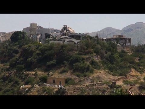 شاهد مقتل 11 مدنيًا في قصف للحوثيين في مدينة تعز