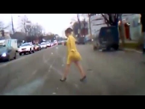 شاهد حسناء روسية تدفع ثمن جمالها غاليًّا