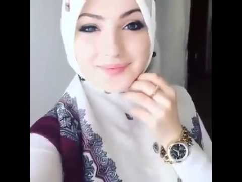 شاهد مغربية محجبة تسحر الجمهور بجمالها